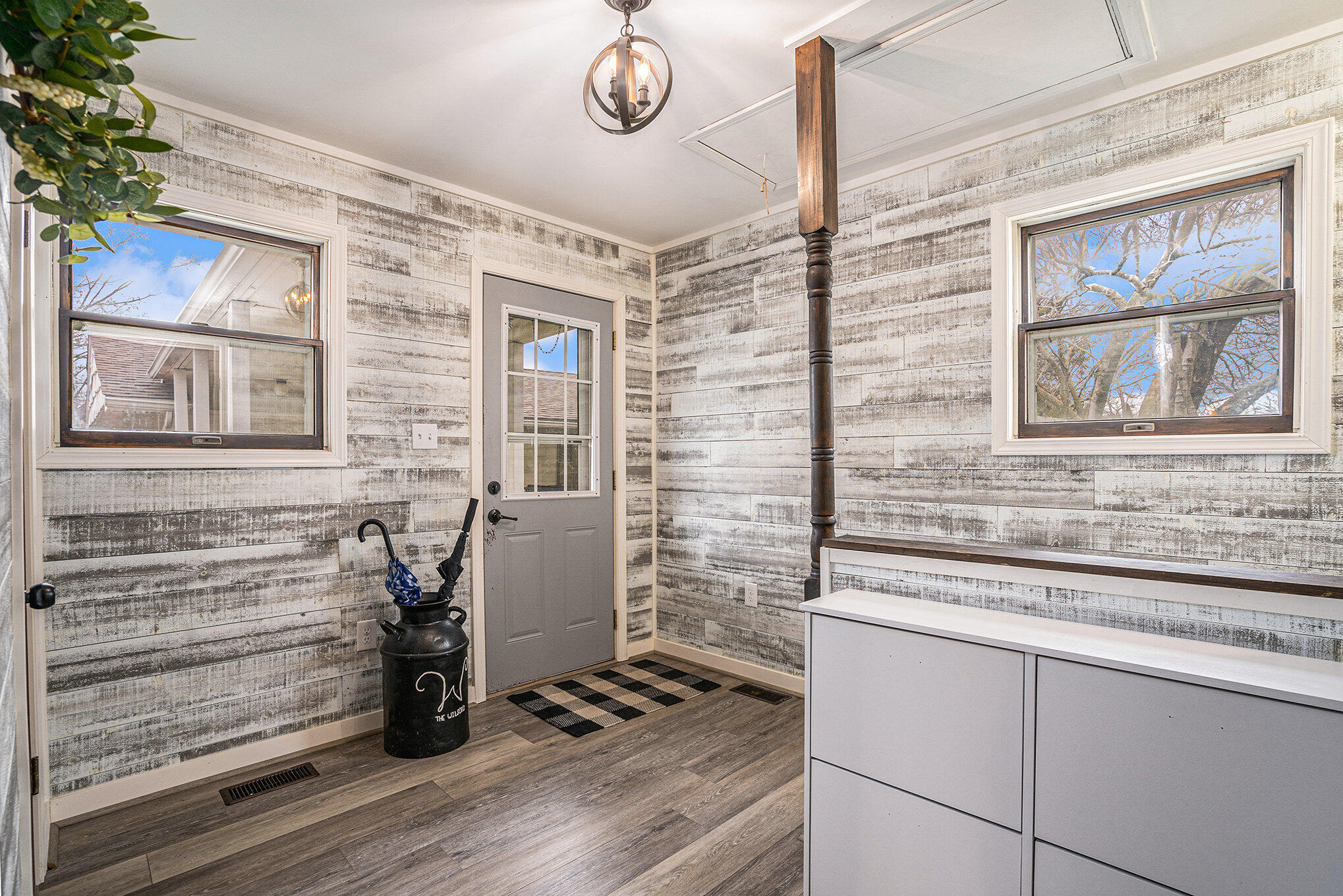1099 1/2 Oliverda Road