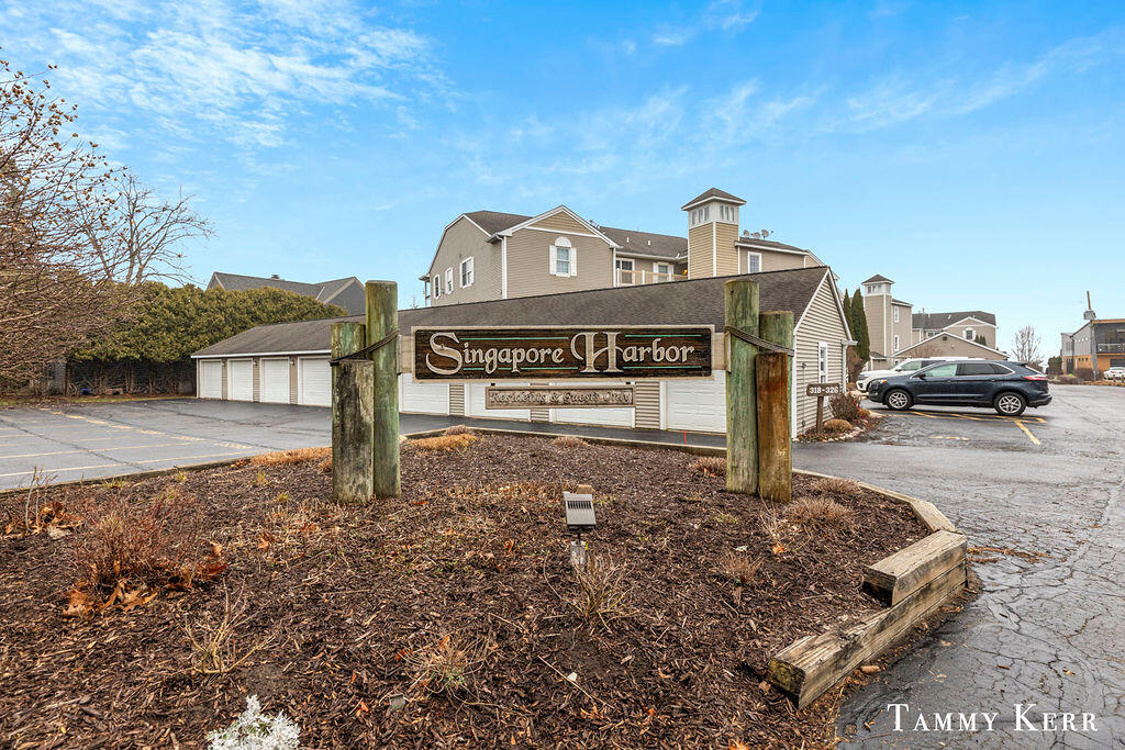 326 Singapore Court, 18