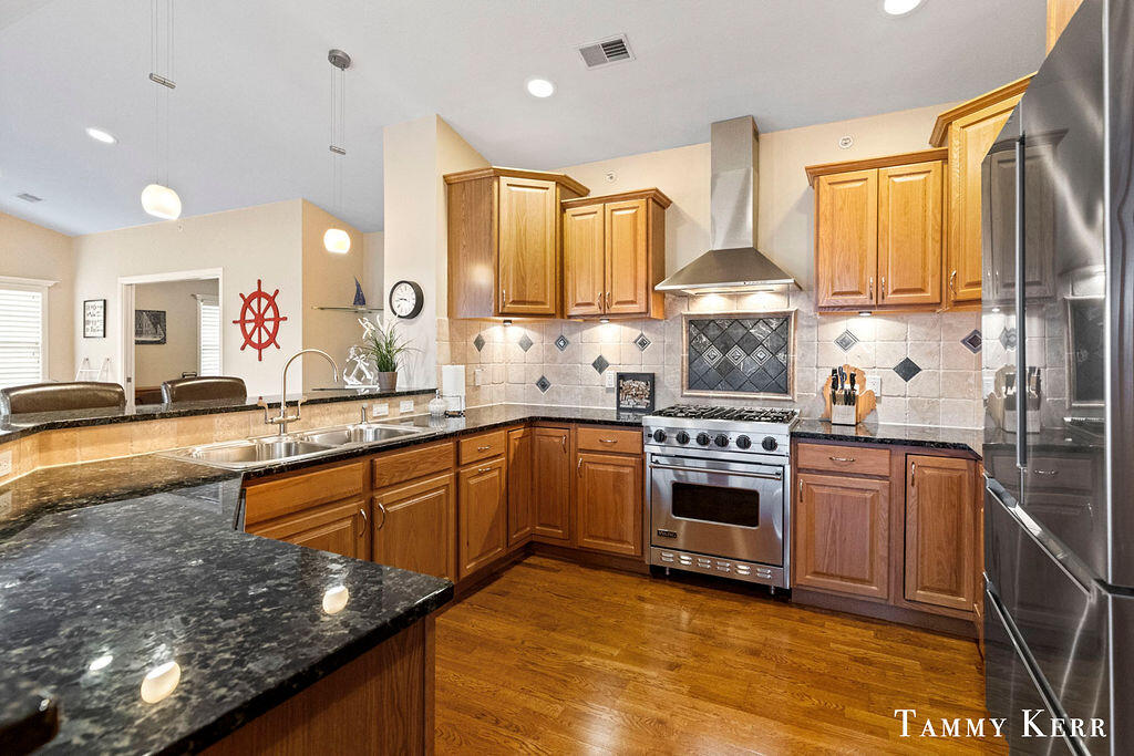 326 Singapore Court, 18