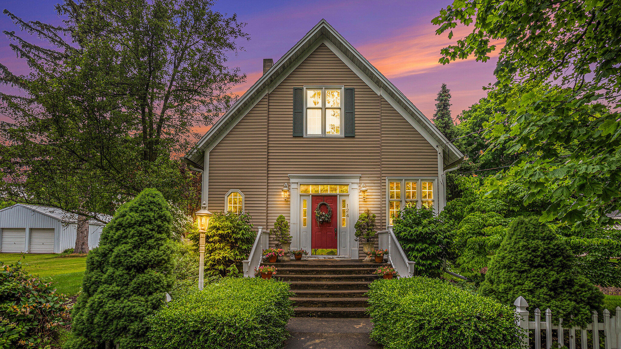 124 W Jackson Street