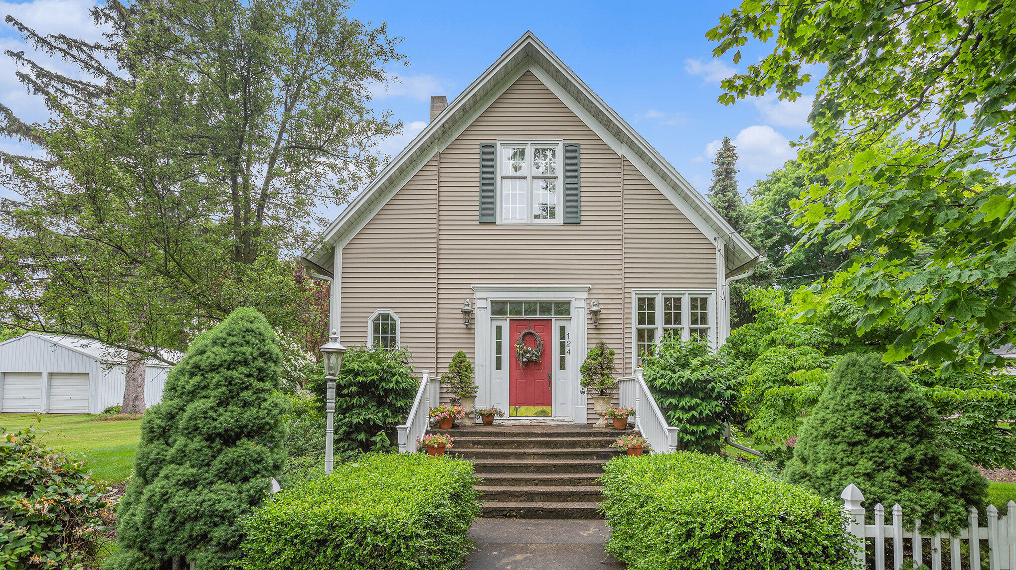 124 W Jackson Street
