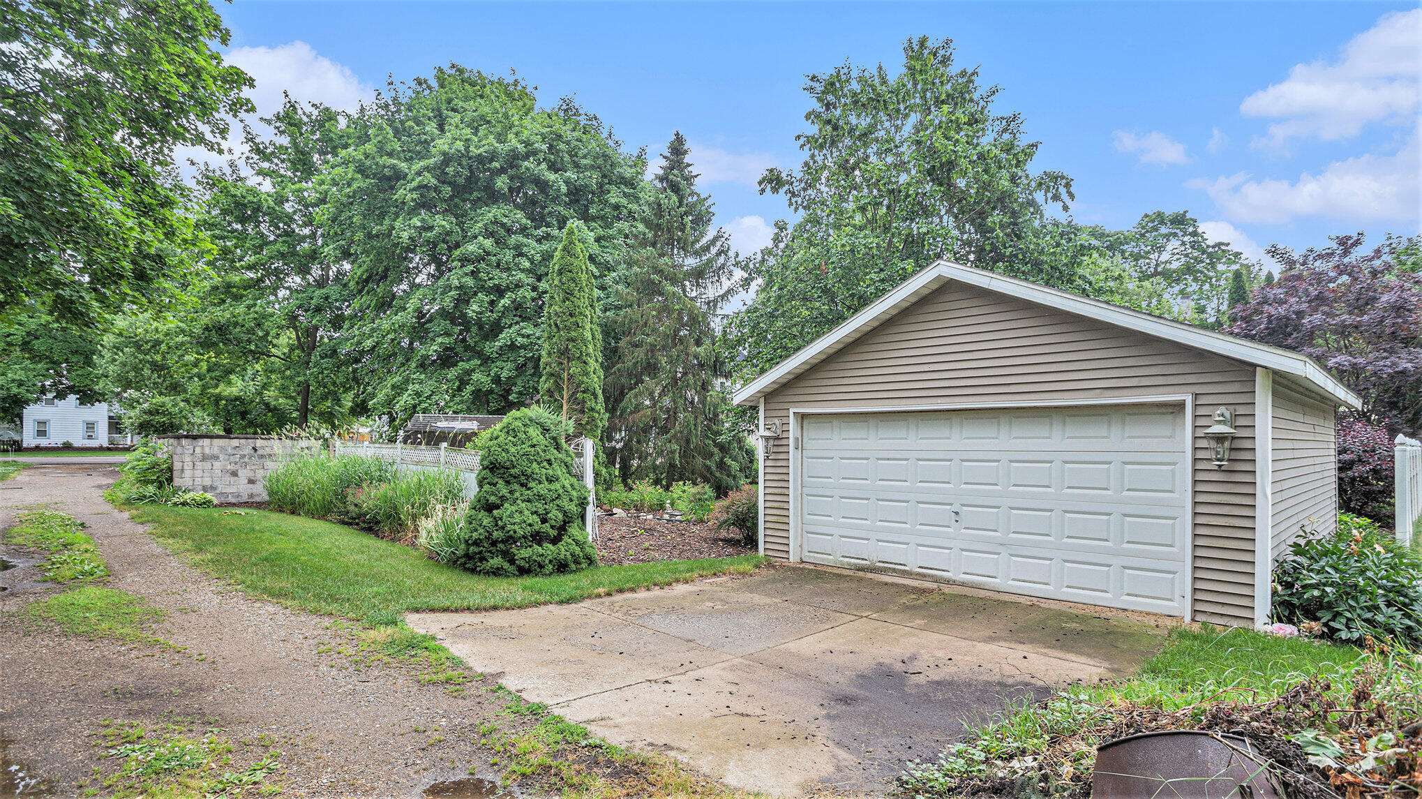 124 W Jackson Street