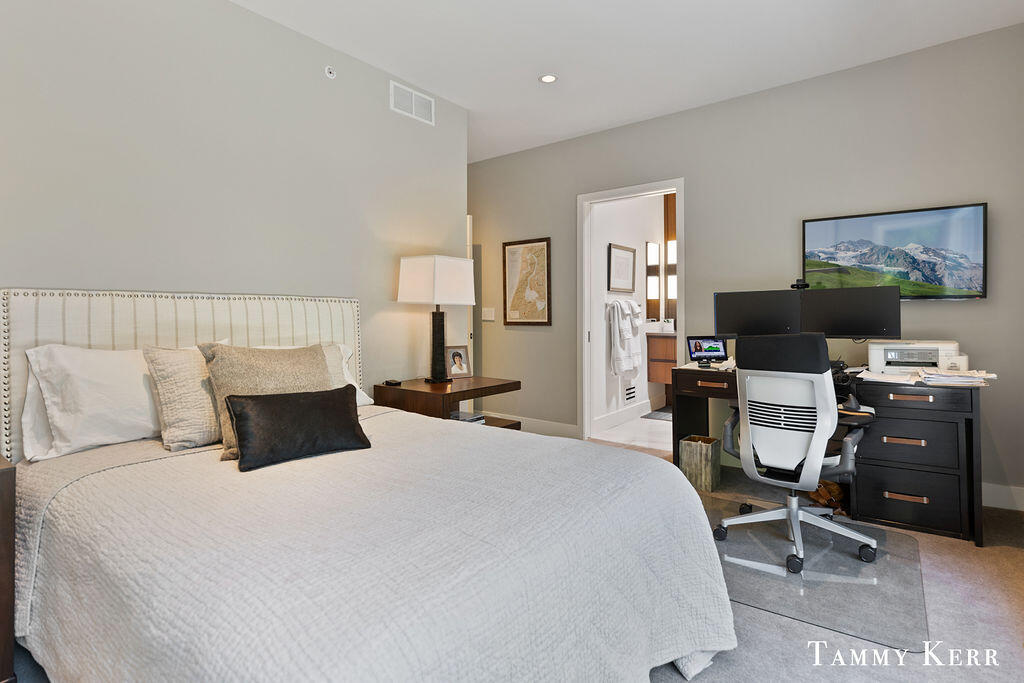 389 Dunegrass Circle Drive