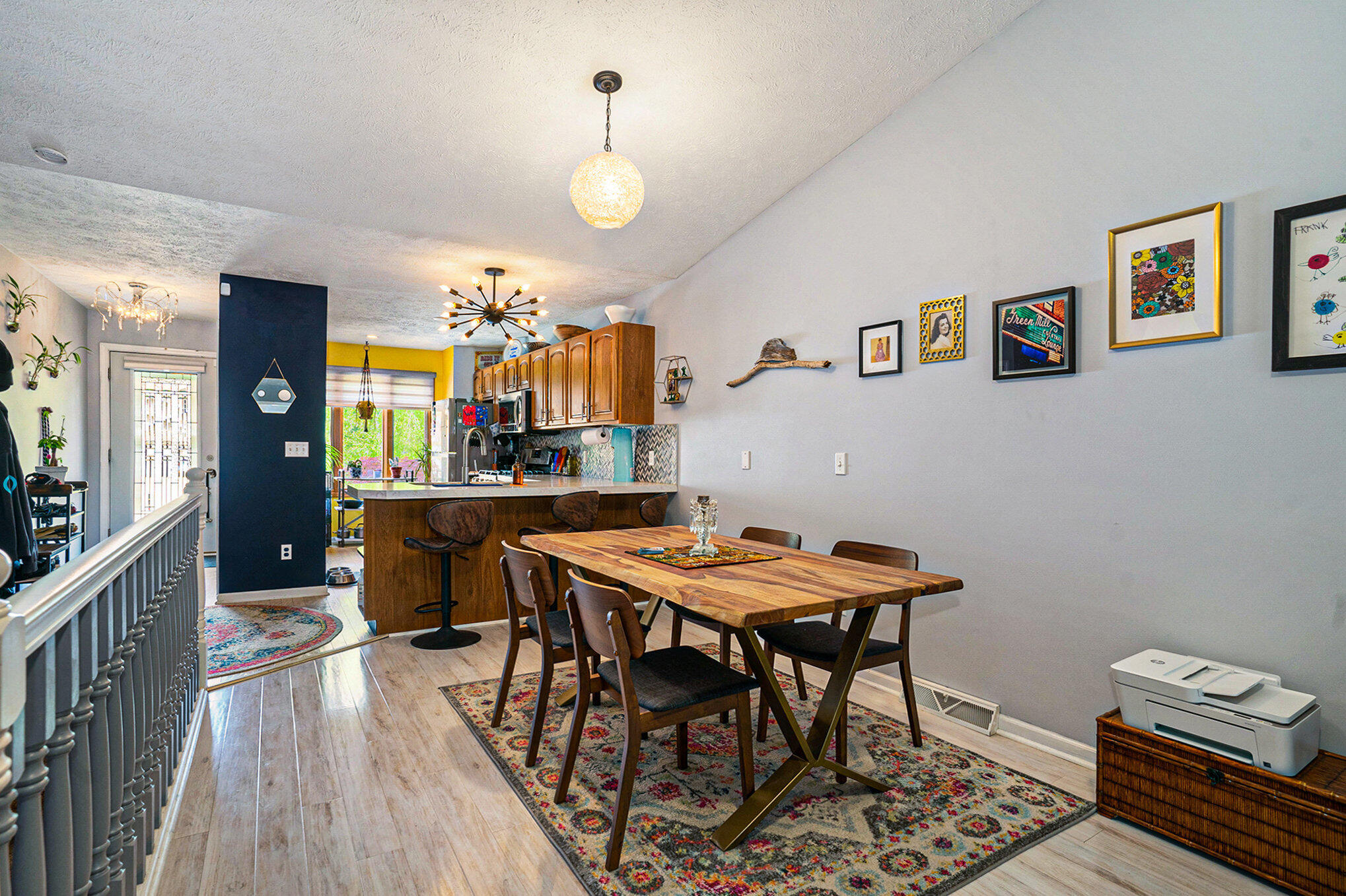 447 Amity Lane, 18
