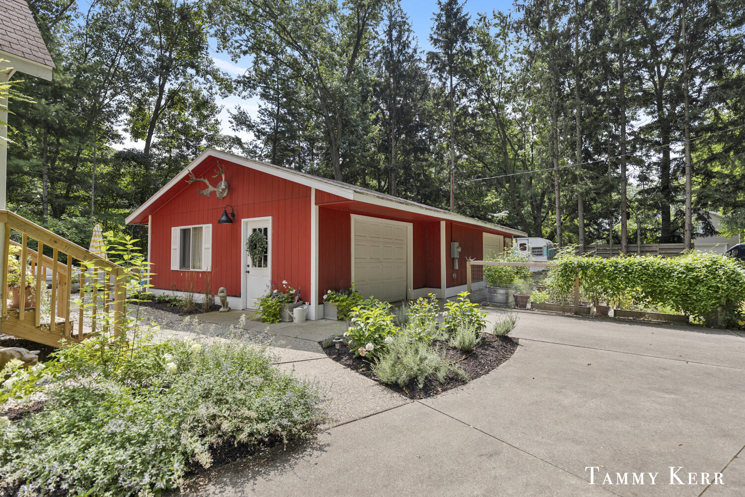 6373 Lake Ridge Drive