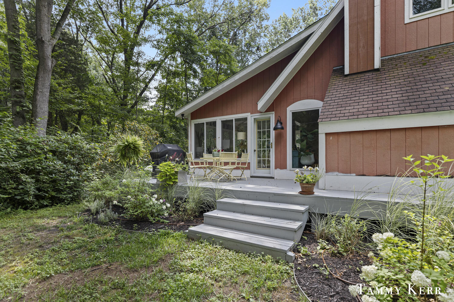 6373 Lake Ridge Drive