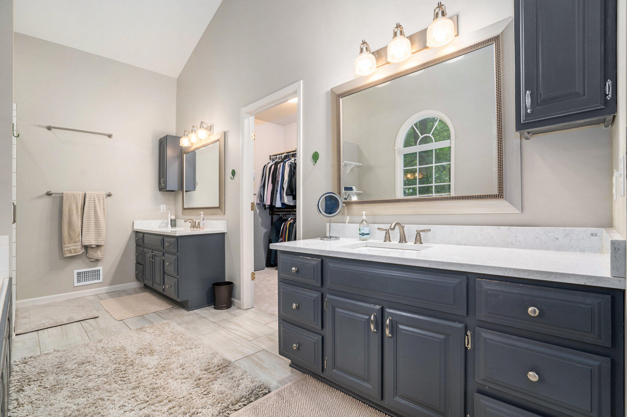 6390 Shugarbush Trail