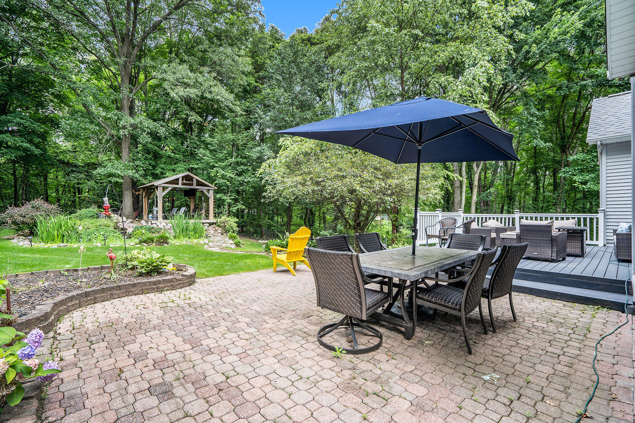 6390 Shugarbush Trail