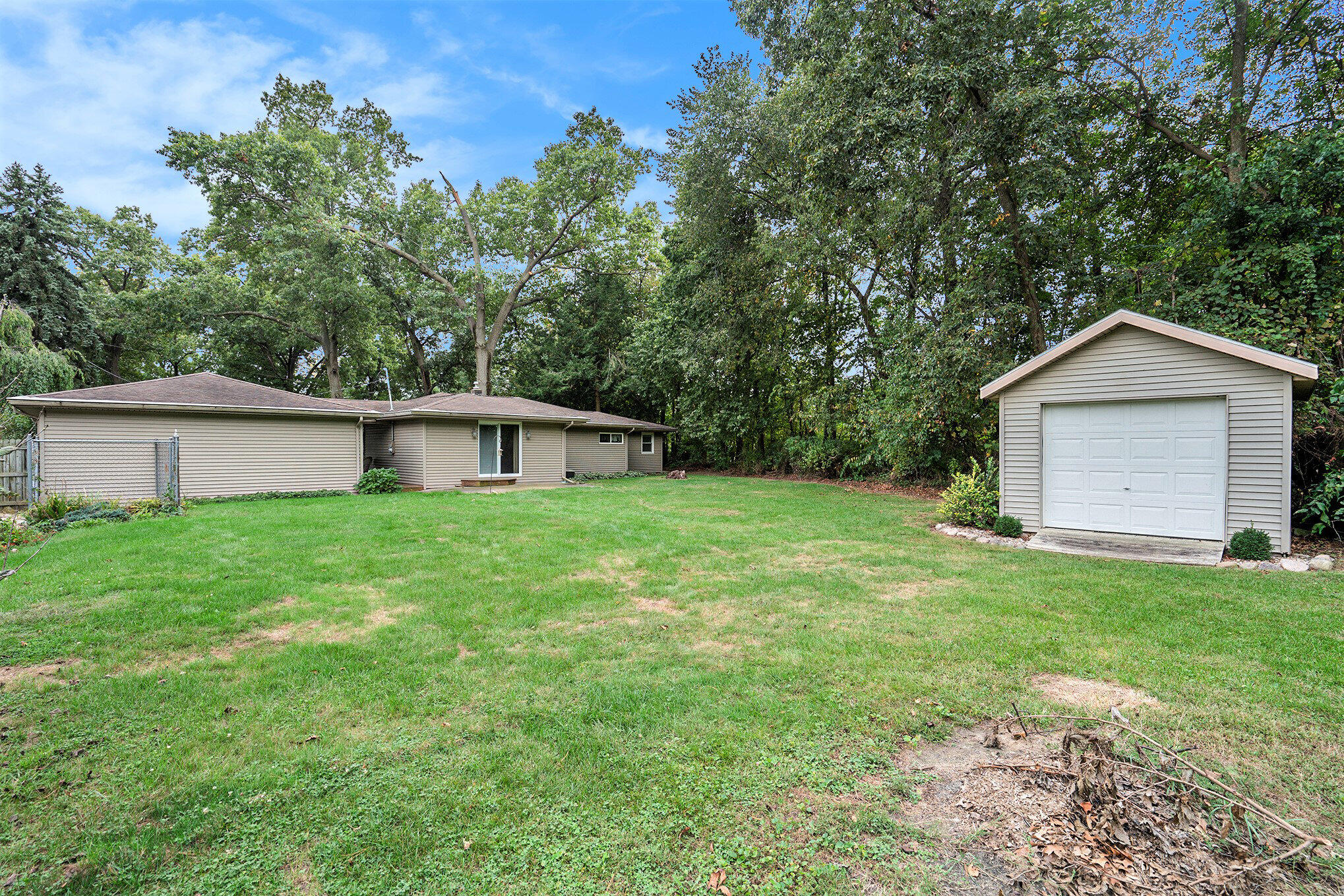 19520 Thompson Lane