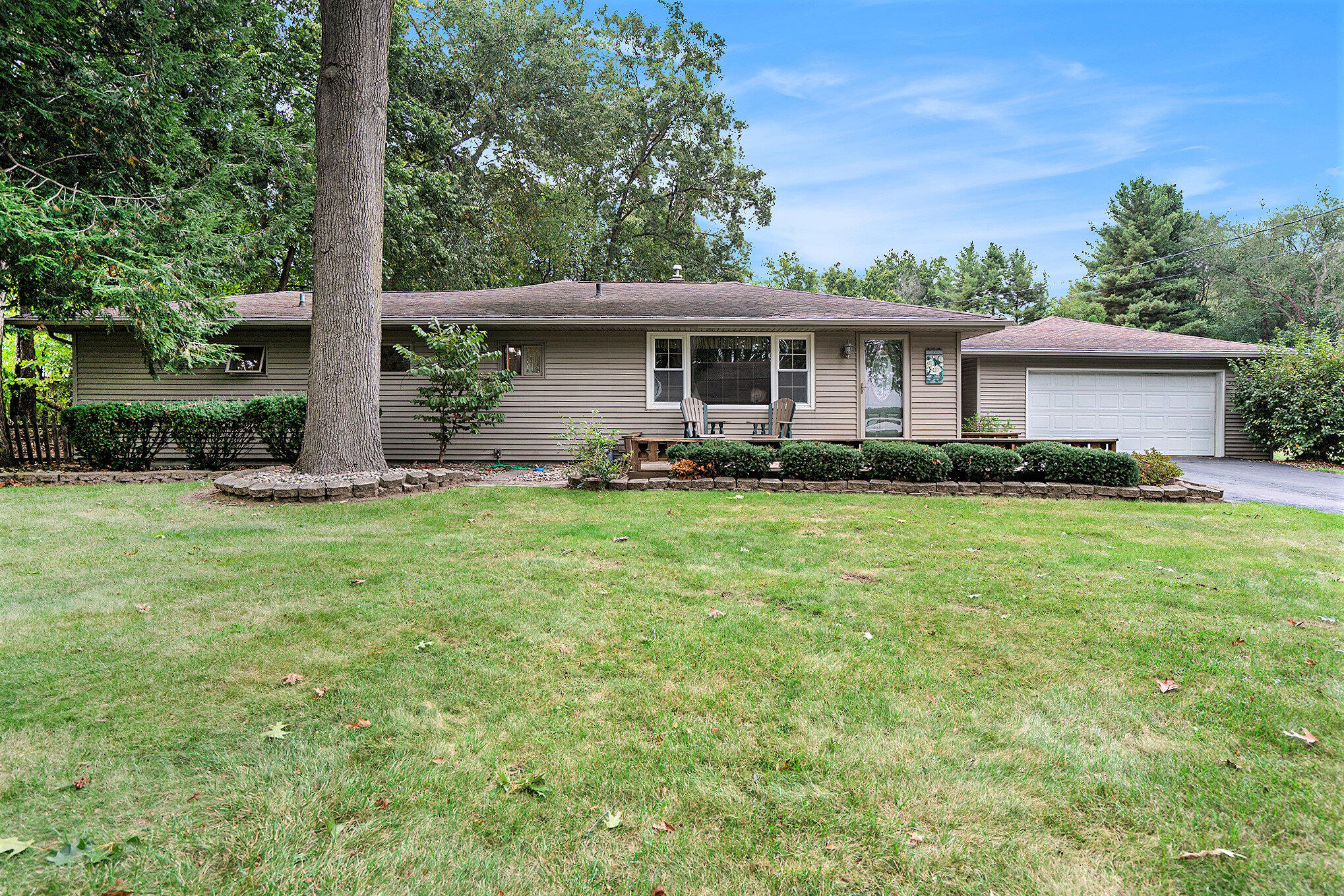 19520 Thompson Lane