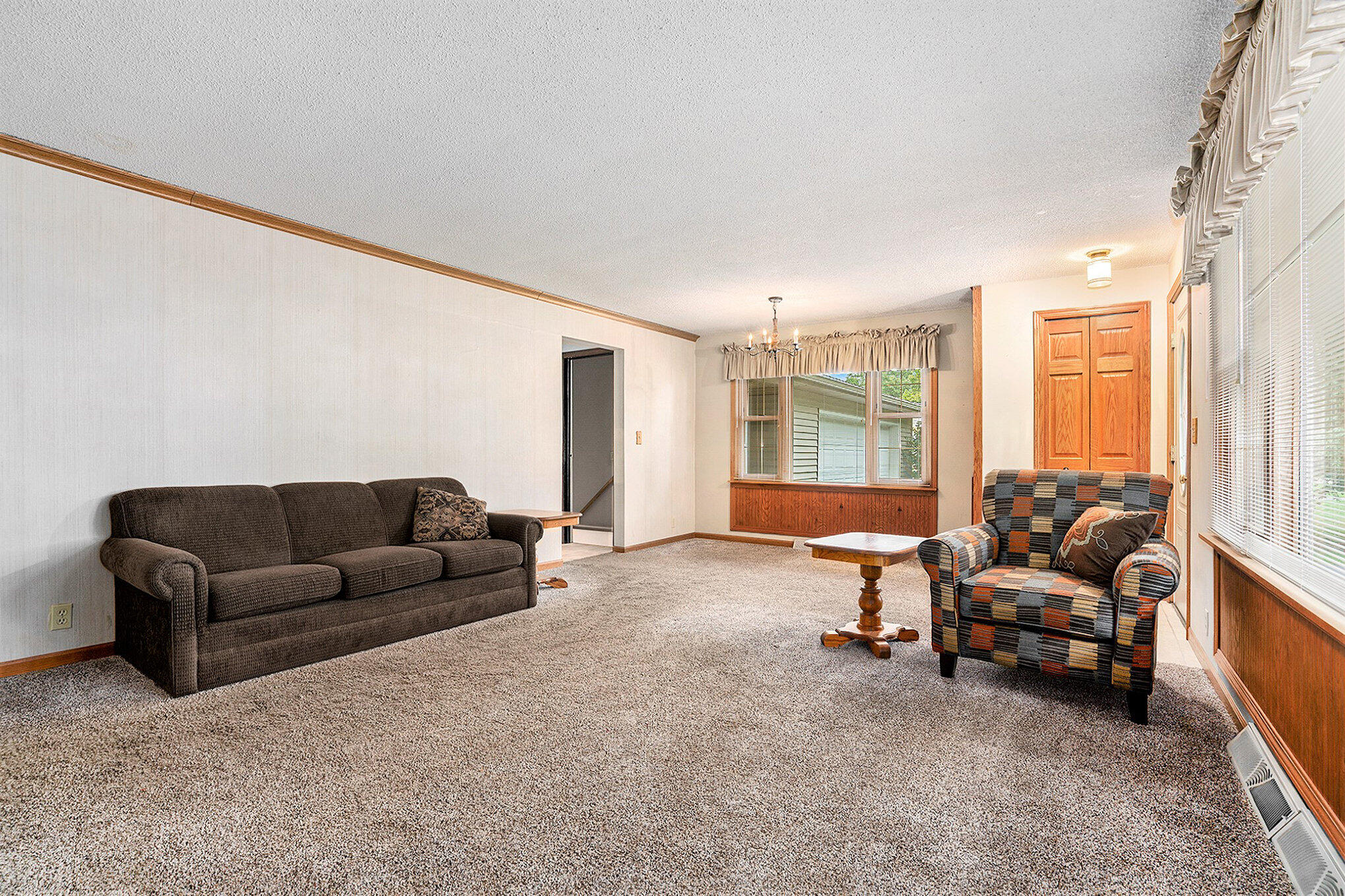 19520 Thompson Lane