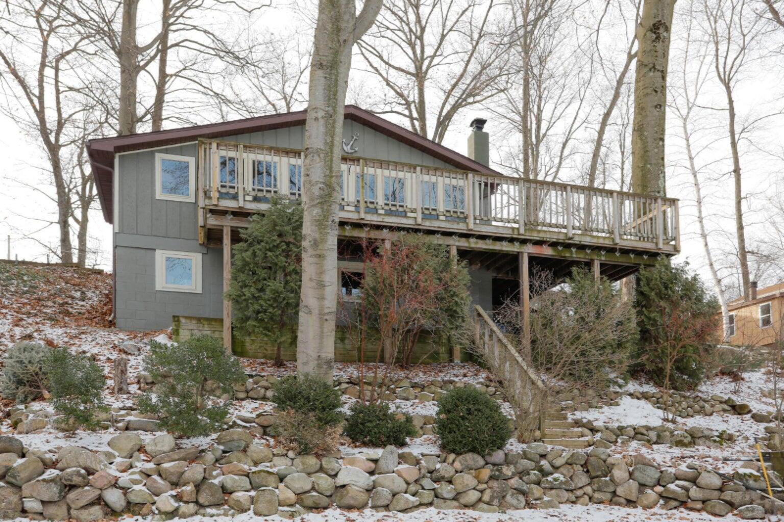 27032 Lake Drive