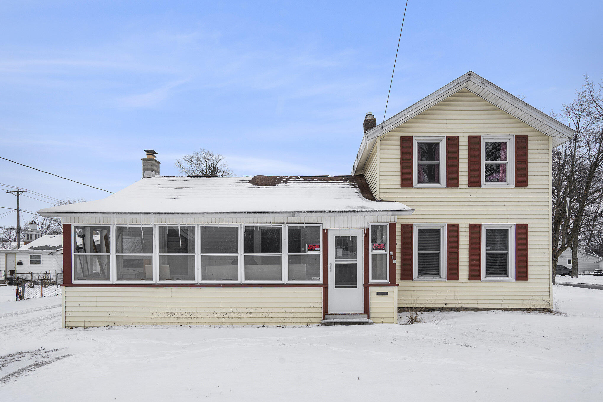 616 E Broadway Street