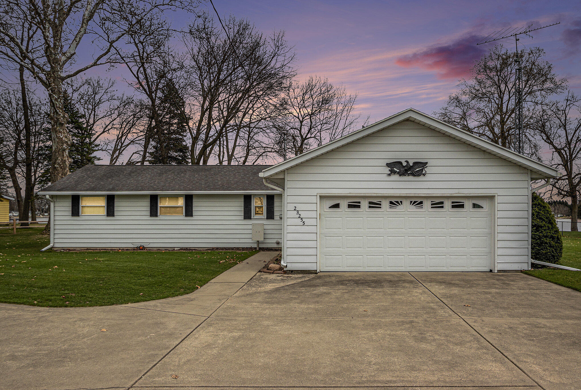 23255 River Run Road