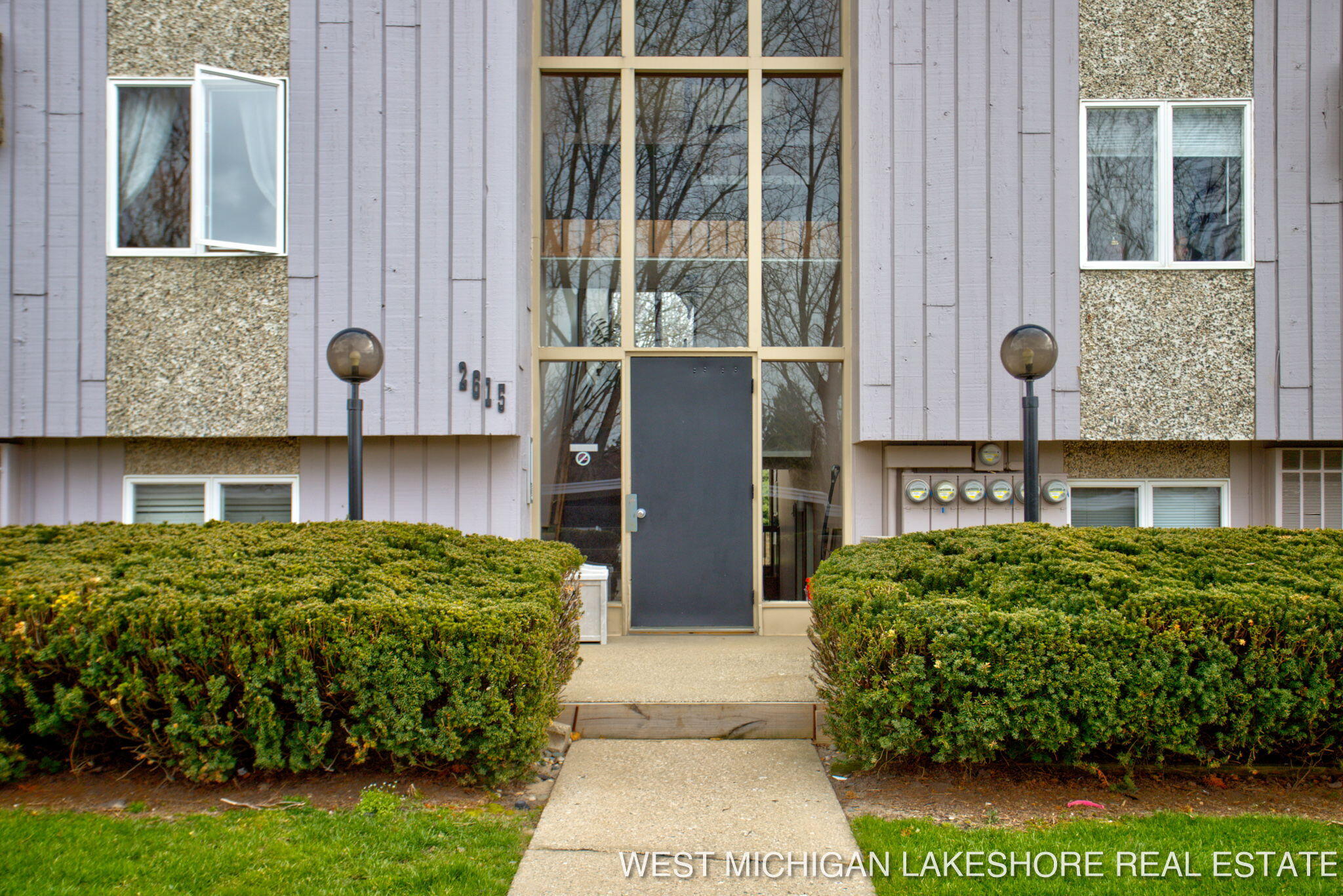 2615 Ridgecroft Drive SE, 102