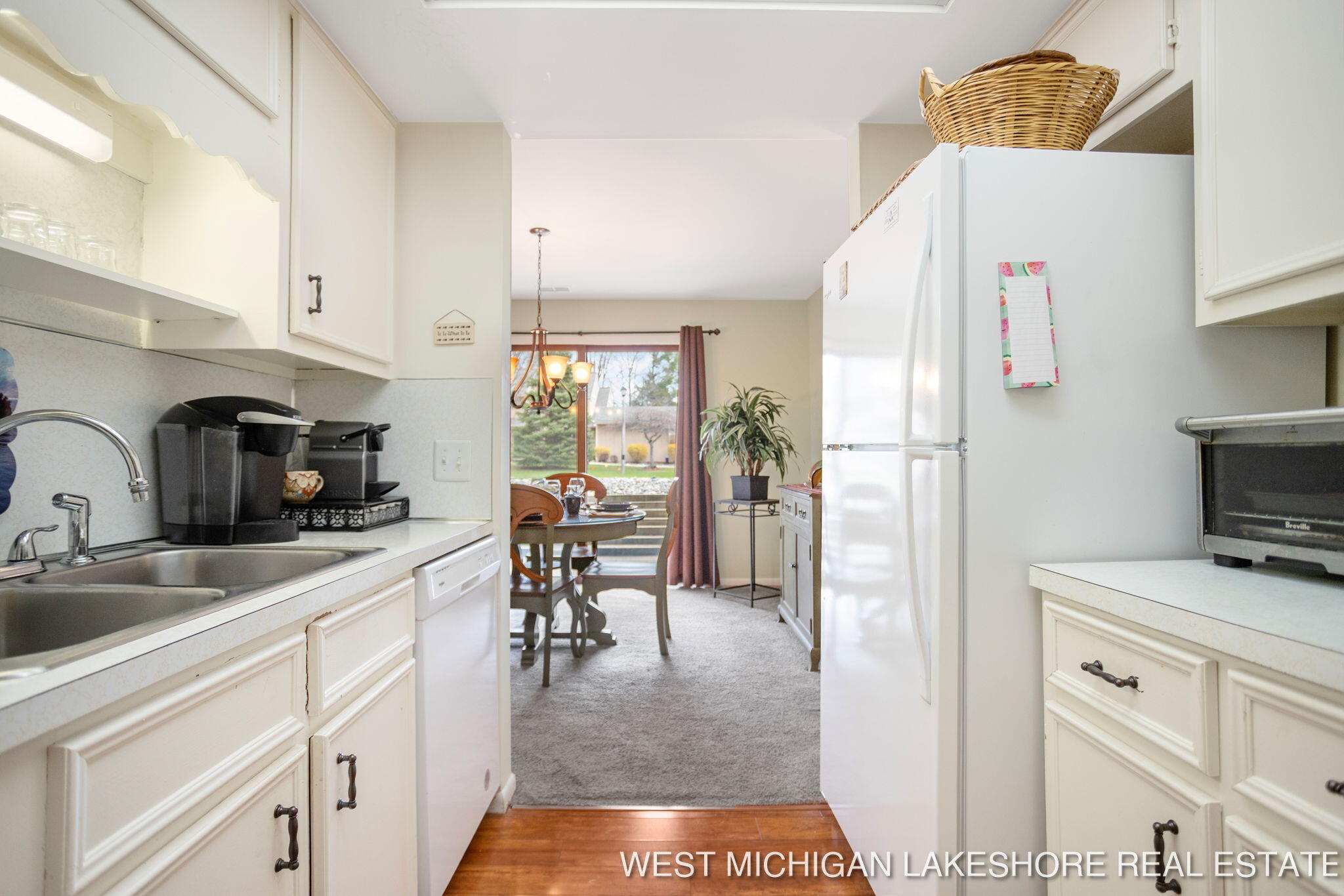 2615 Ridgecroft Drive SE, 102