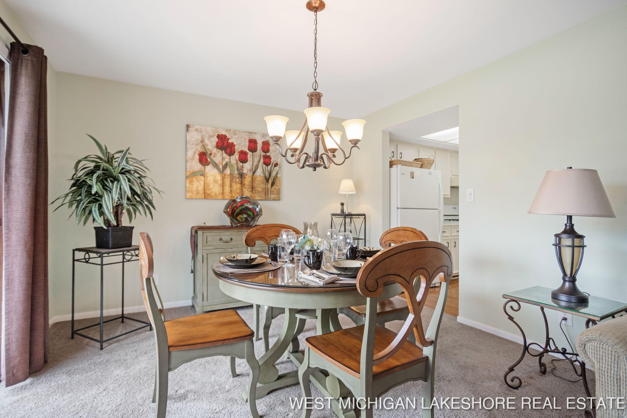 2615 Ridgecroft Drive SE, 102