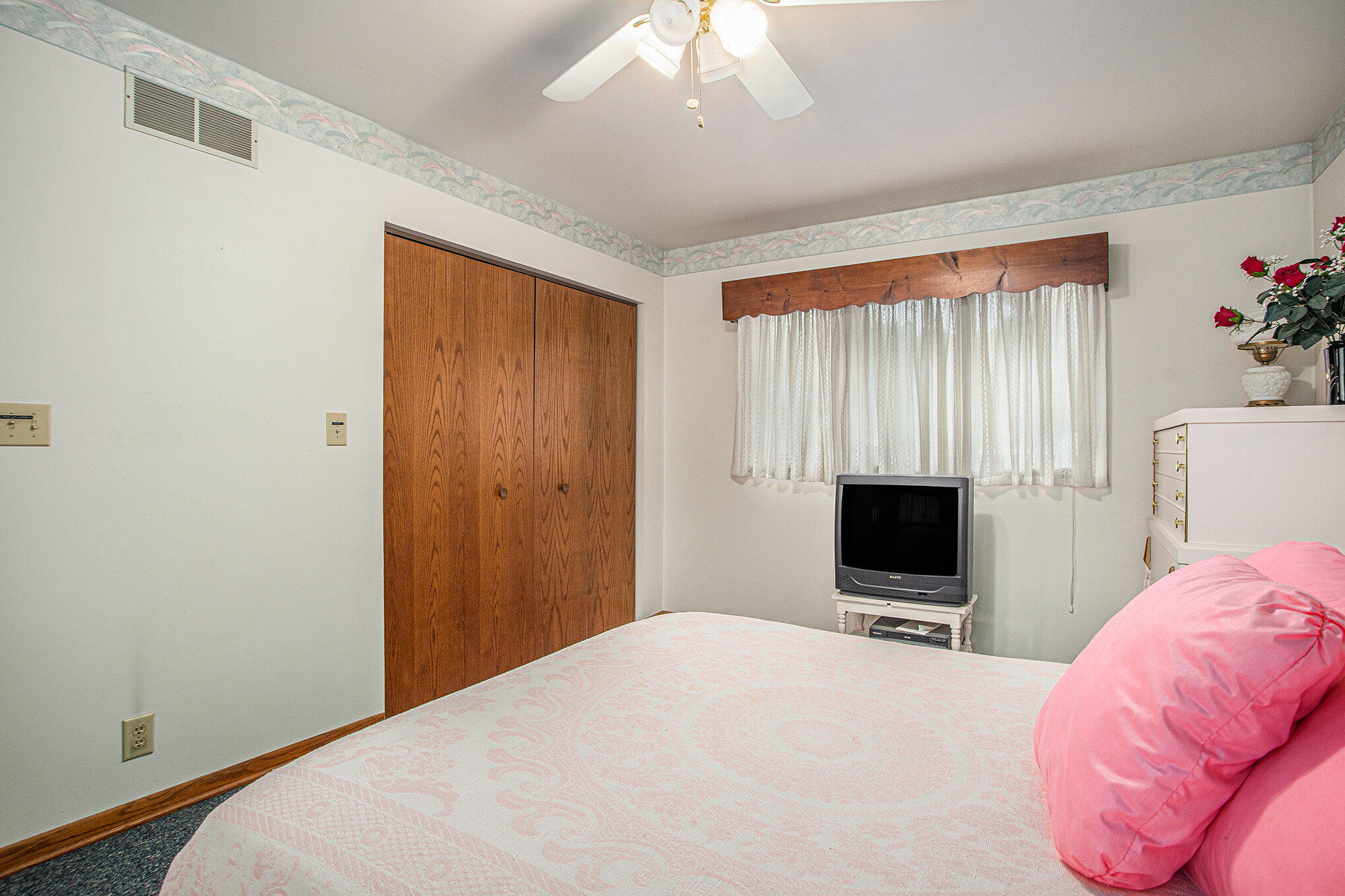 28756 Cedarama Drive