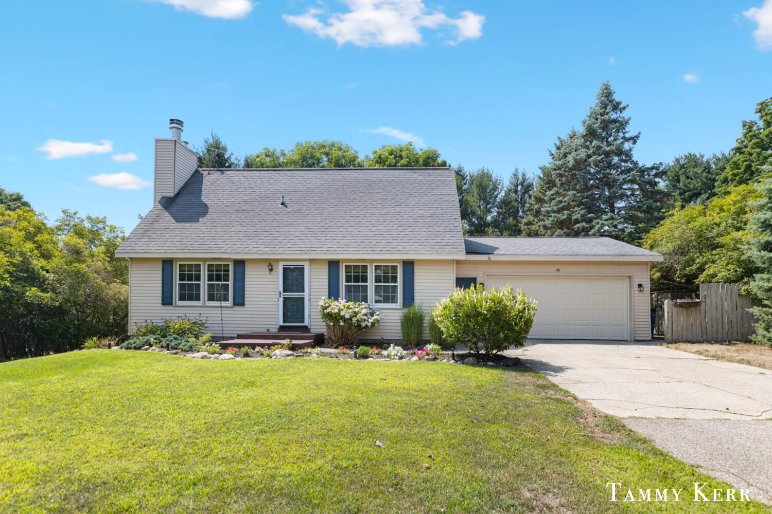 98 Algonquin Avenue
