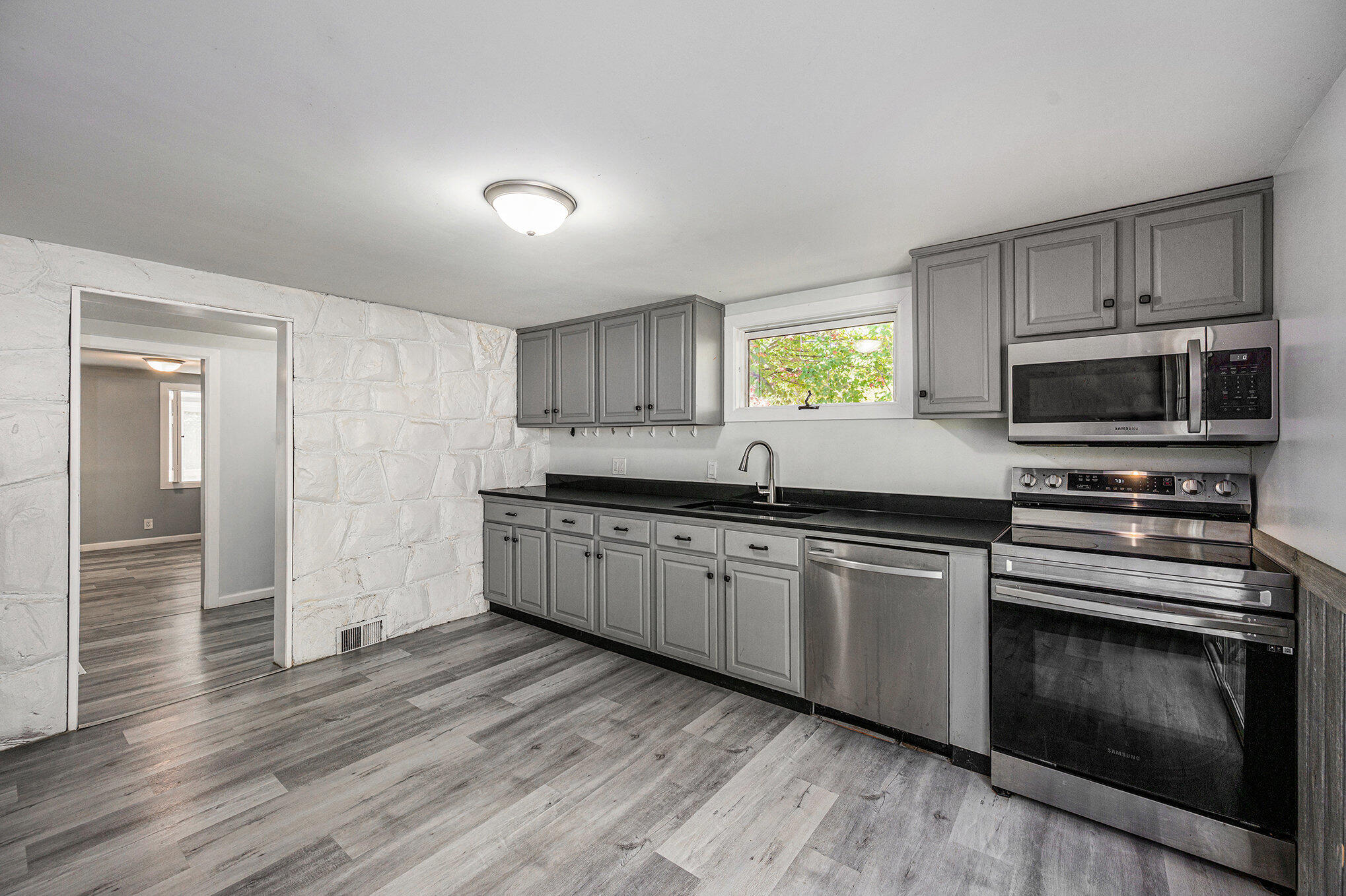 175 Peterson Dr Drive