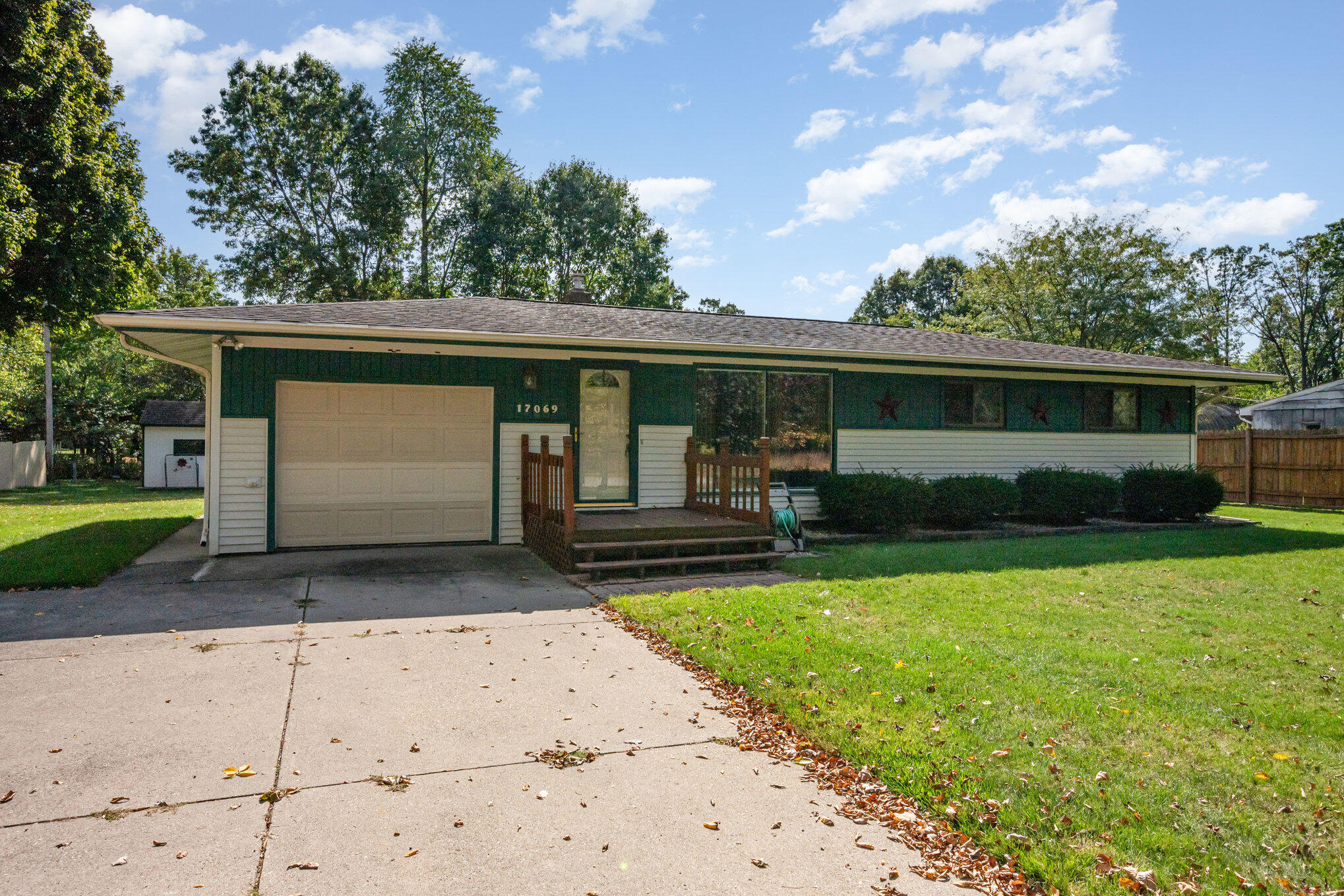 17069 Moorepark Road