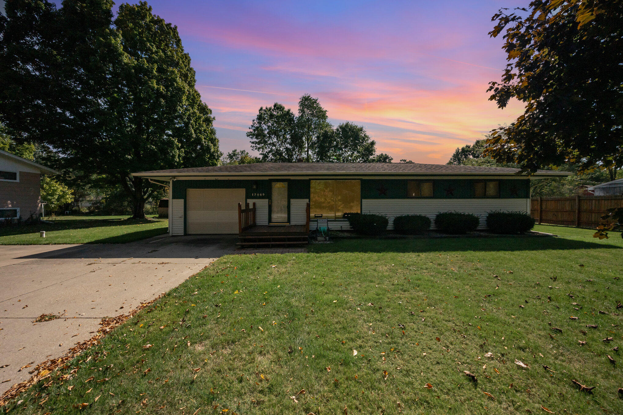 17069 Moorepark Road