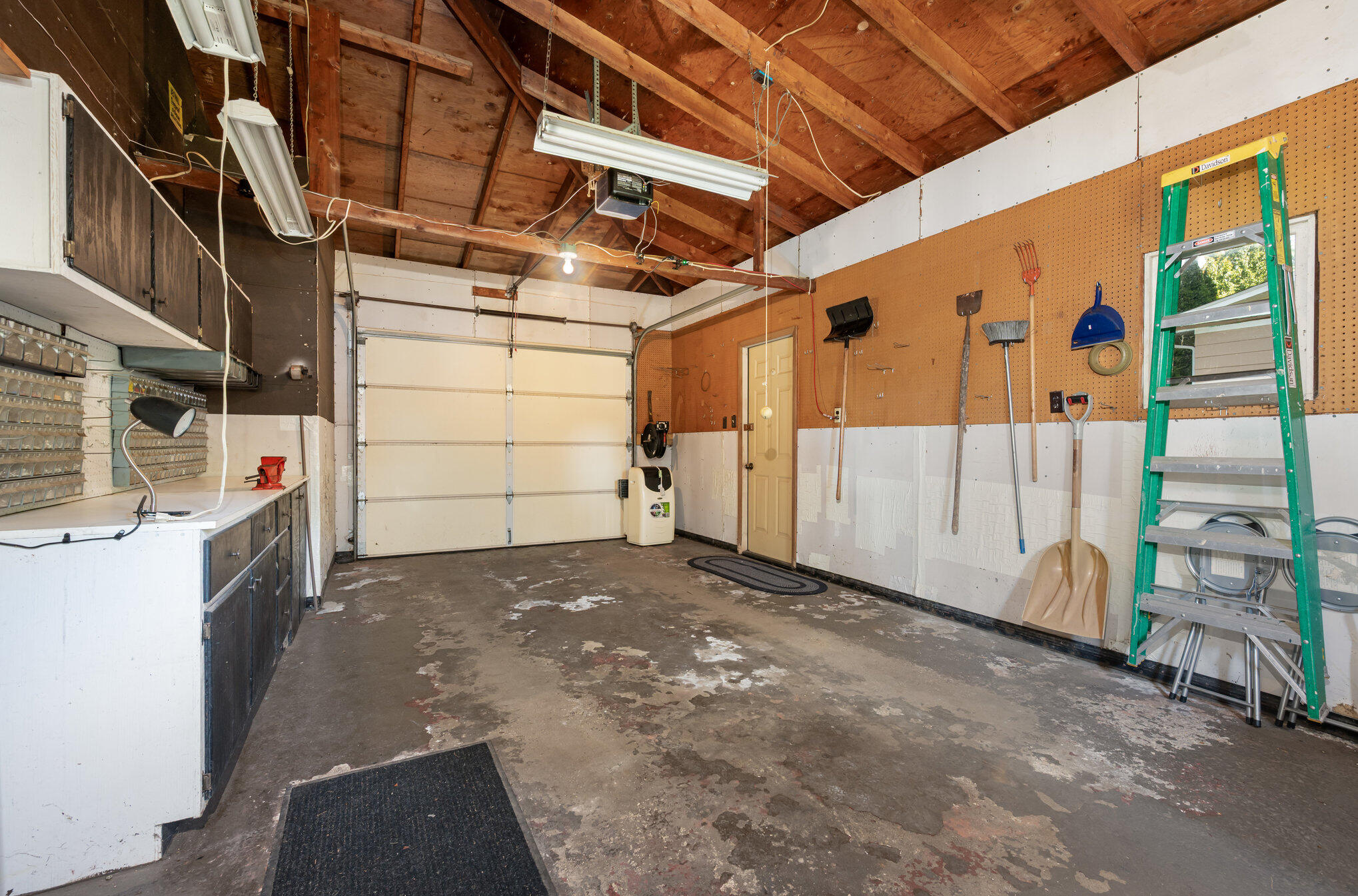 17069 Moorepark Road