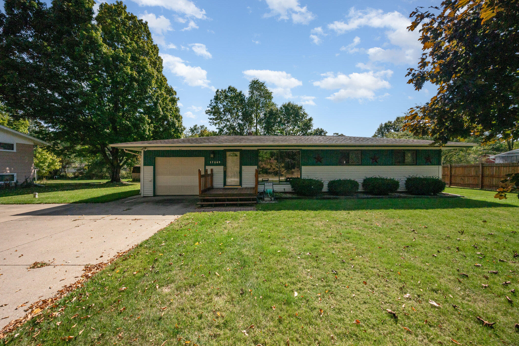17069 Moorepark Road