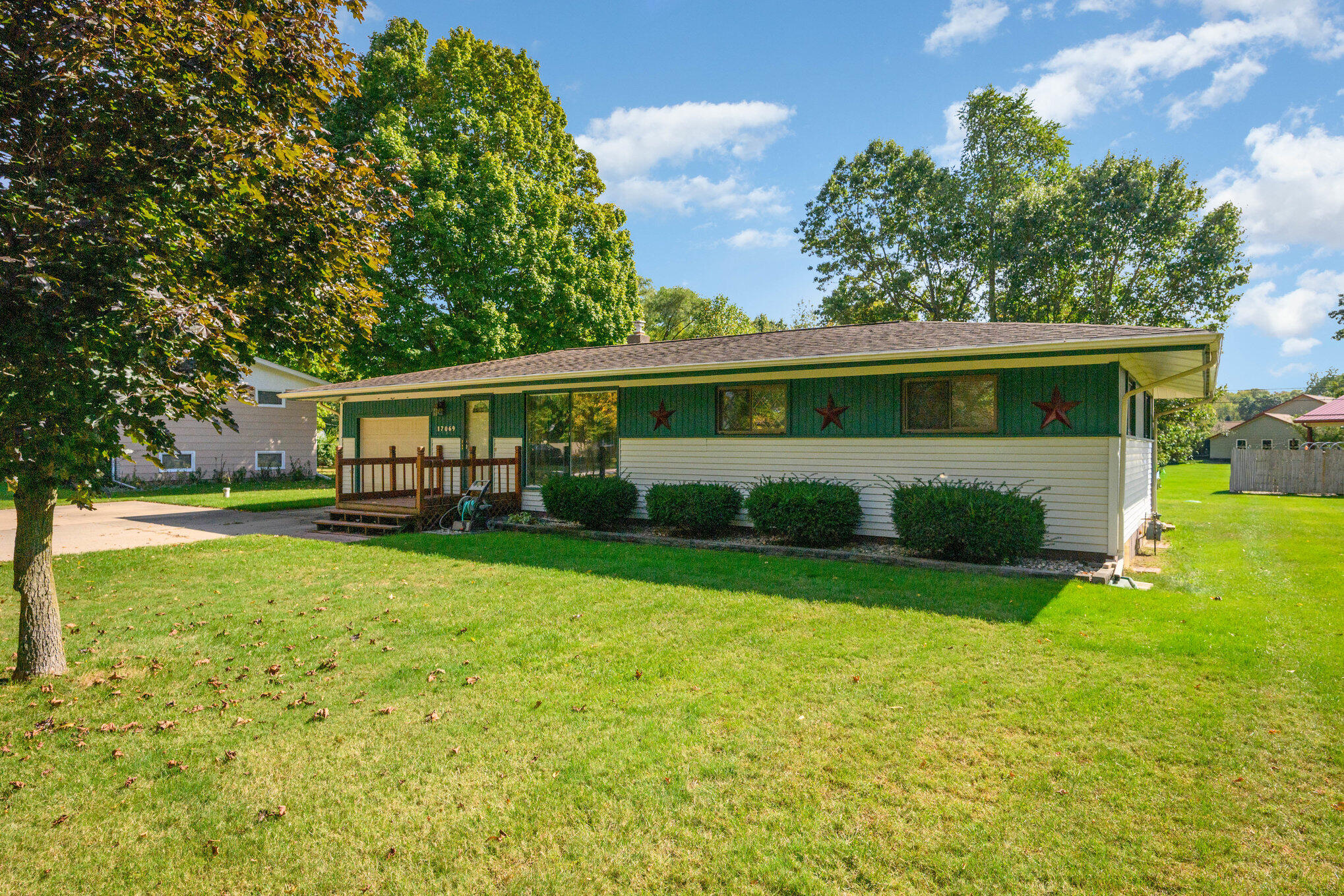 17069 Moorepark Road