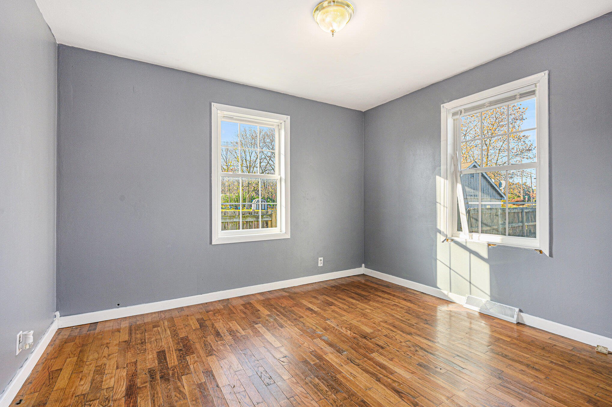 503 E Eliza Street