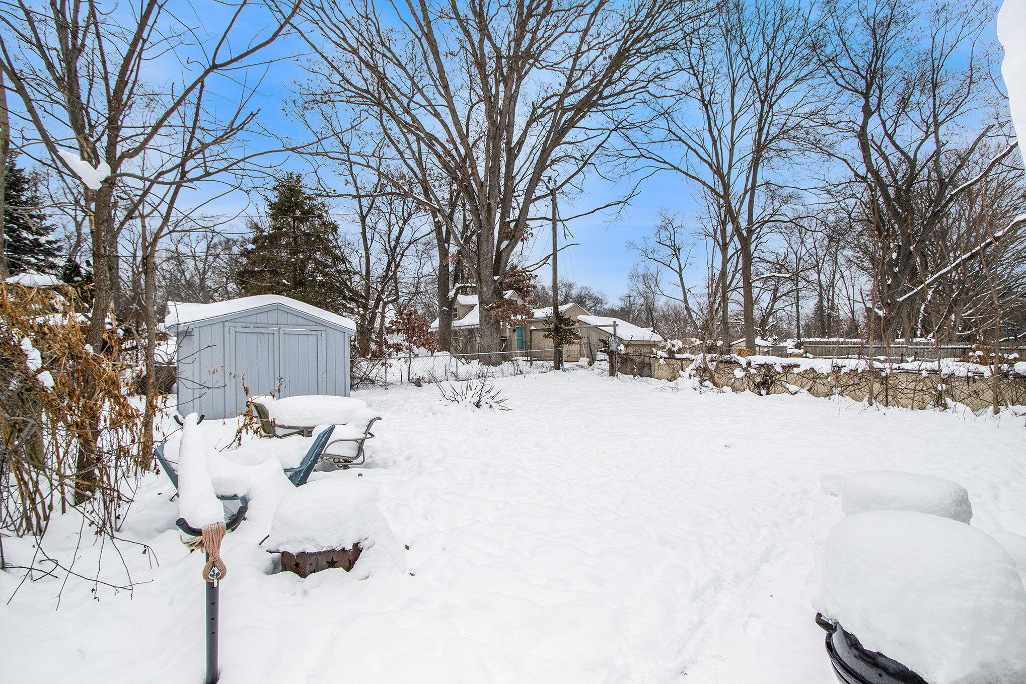2418 Edgewood Drive