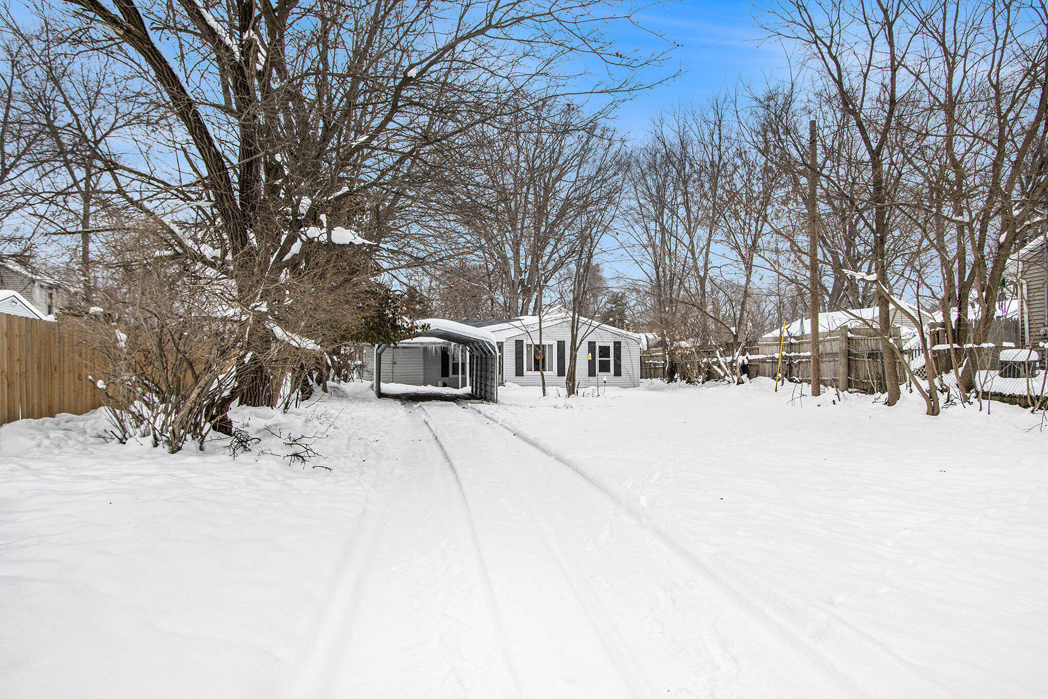 2418 Edgewood Drive