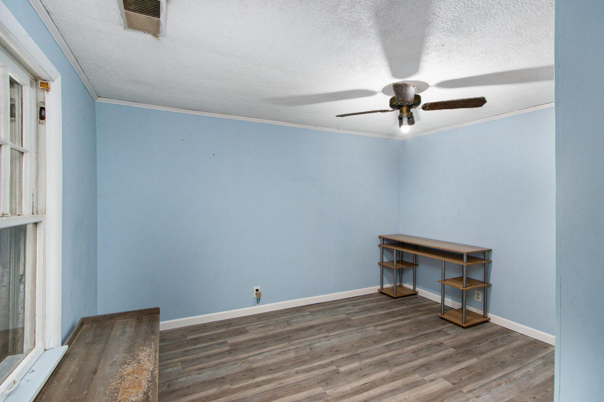 2418 Edgewood Drive