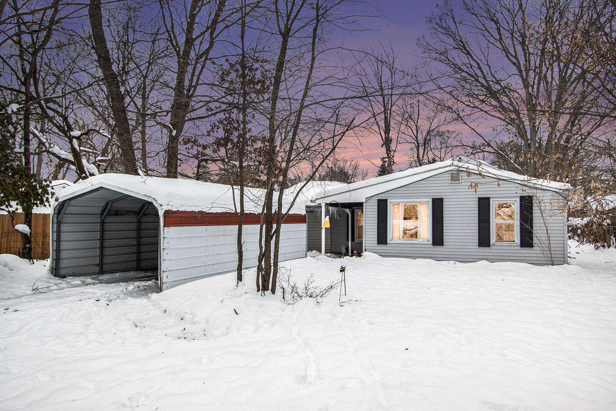 2418 Edgewood Drive