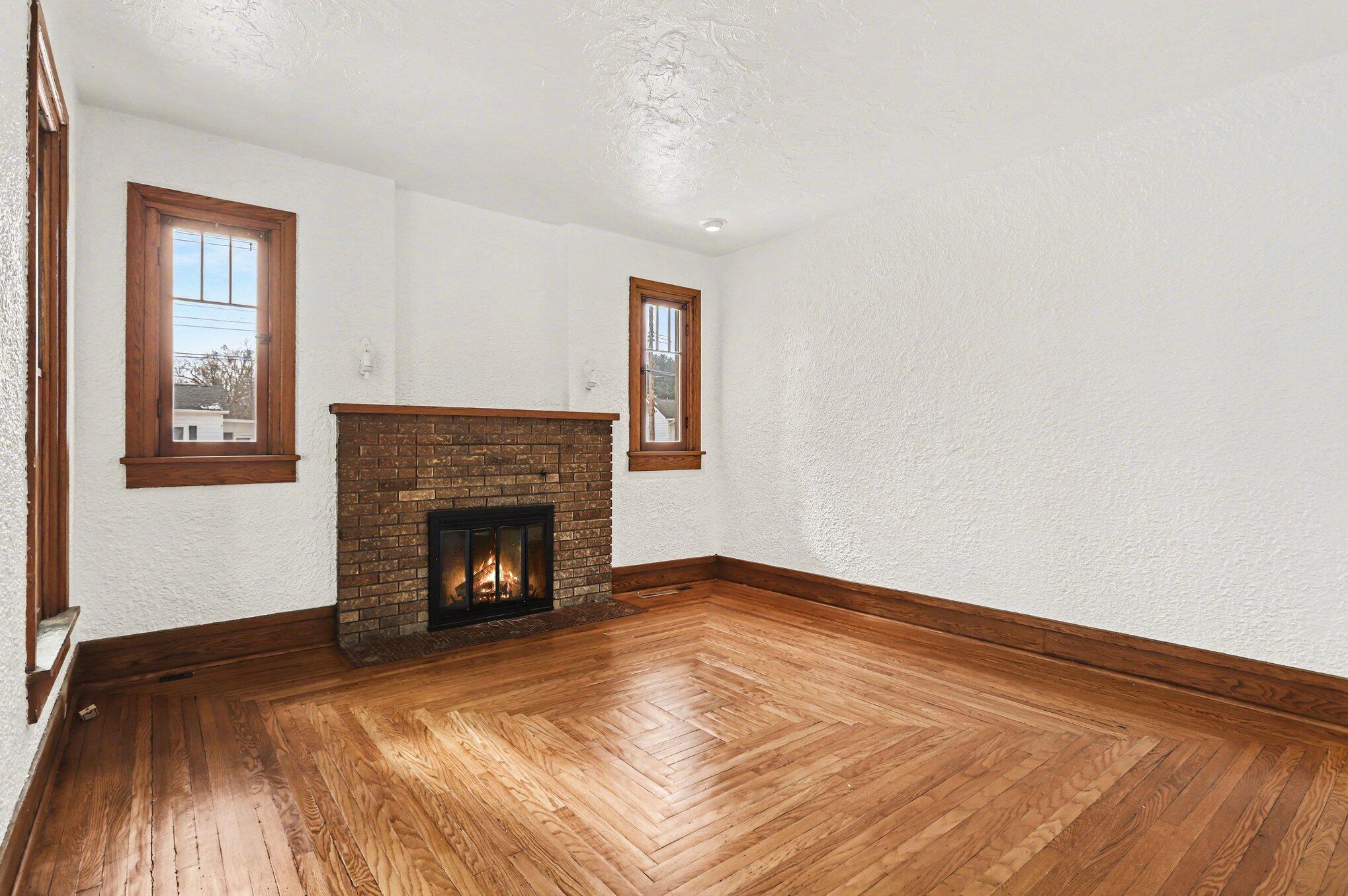 228 W Jackson Street