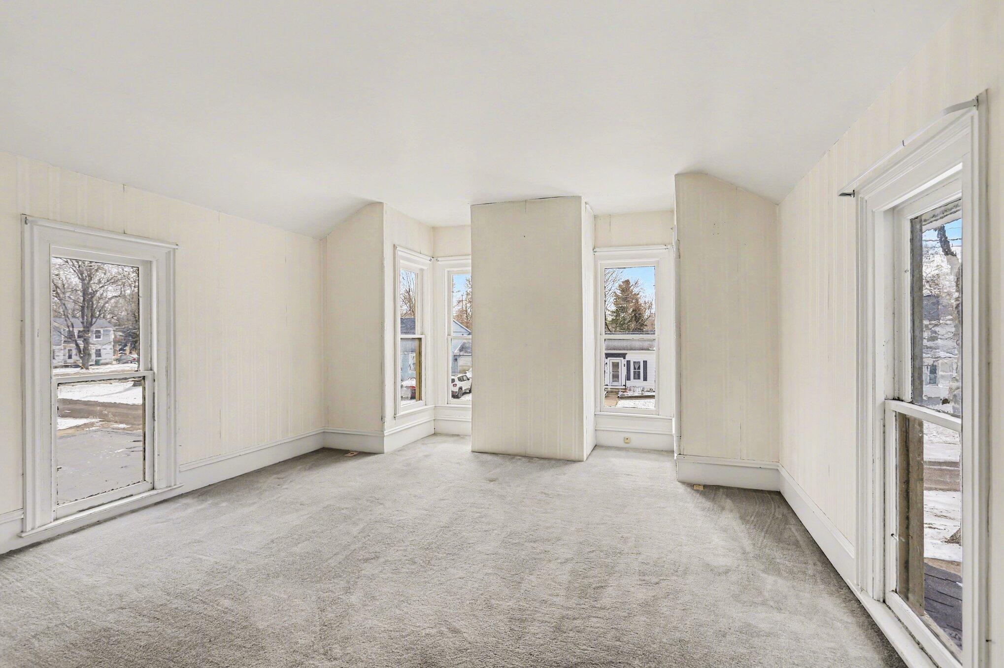 228 W Jackson Street