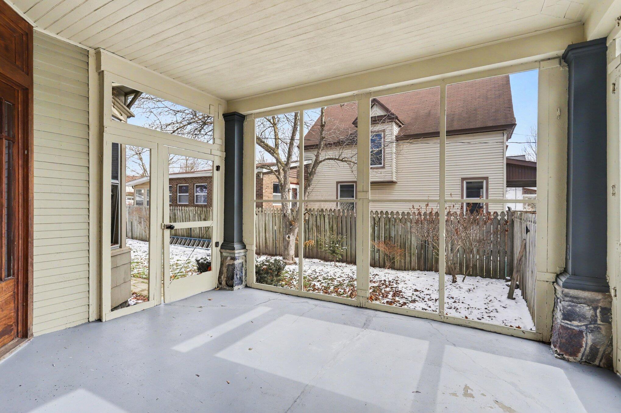 228 W Jackson Street