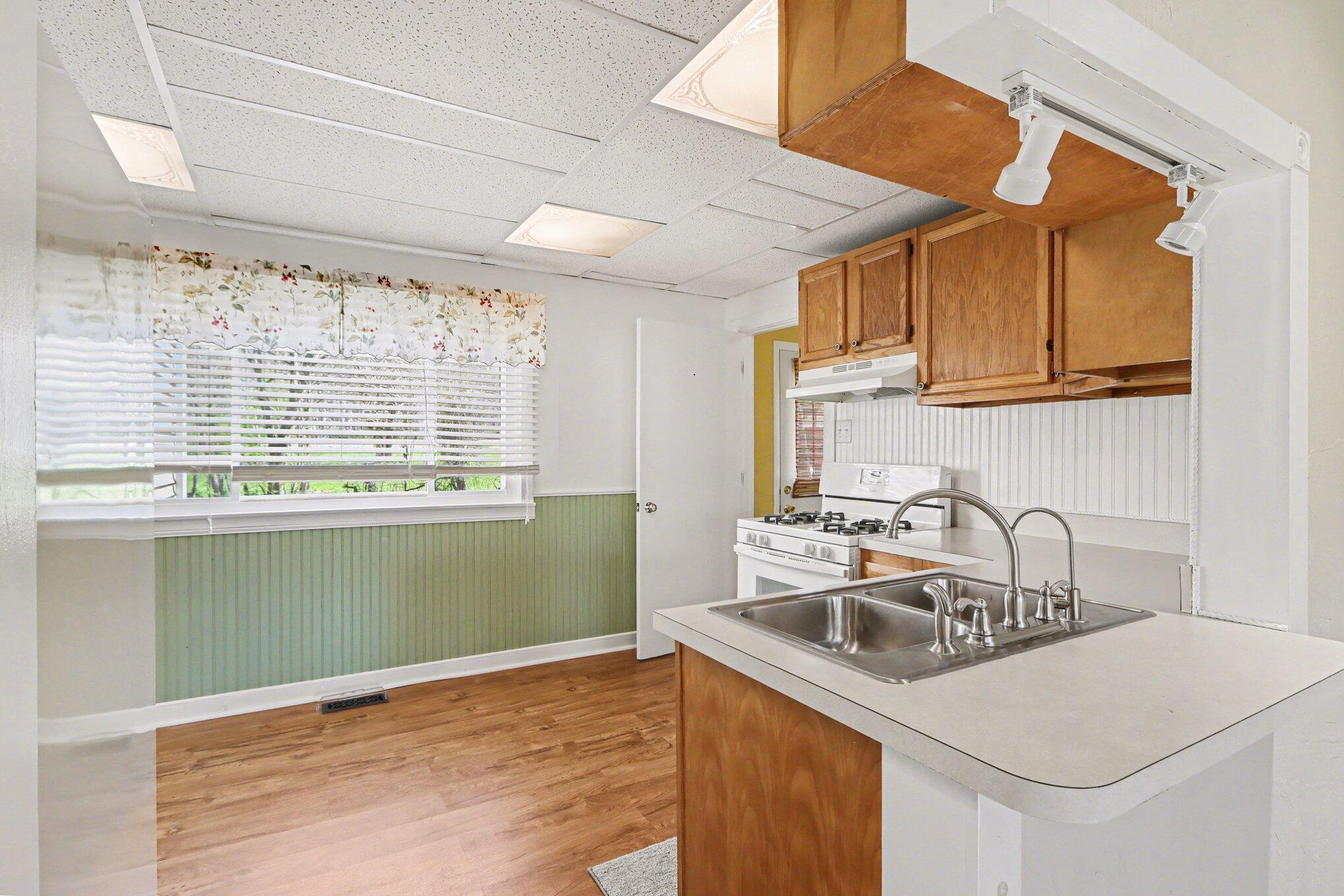 64420 Constantine Road