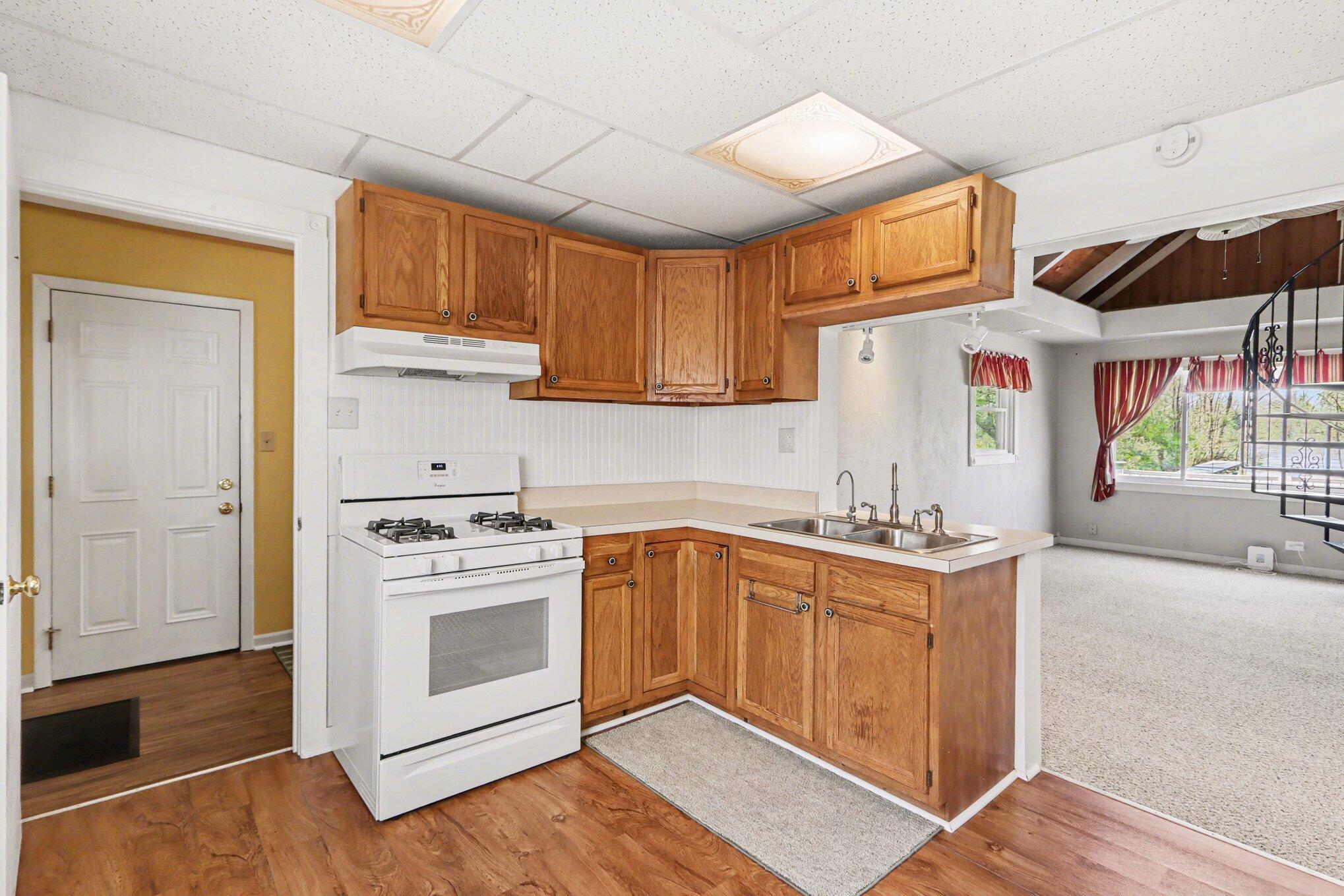 64420 Constantine Road