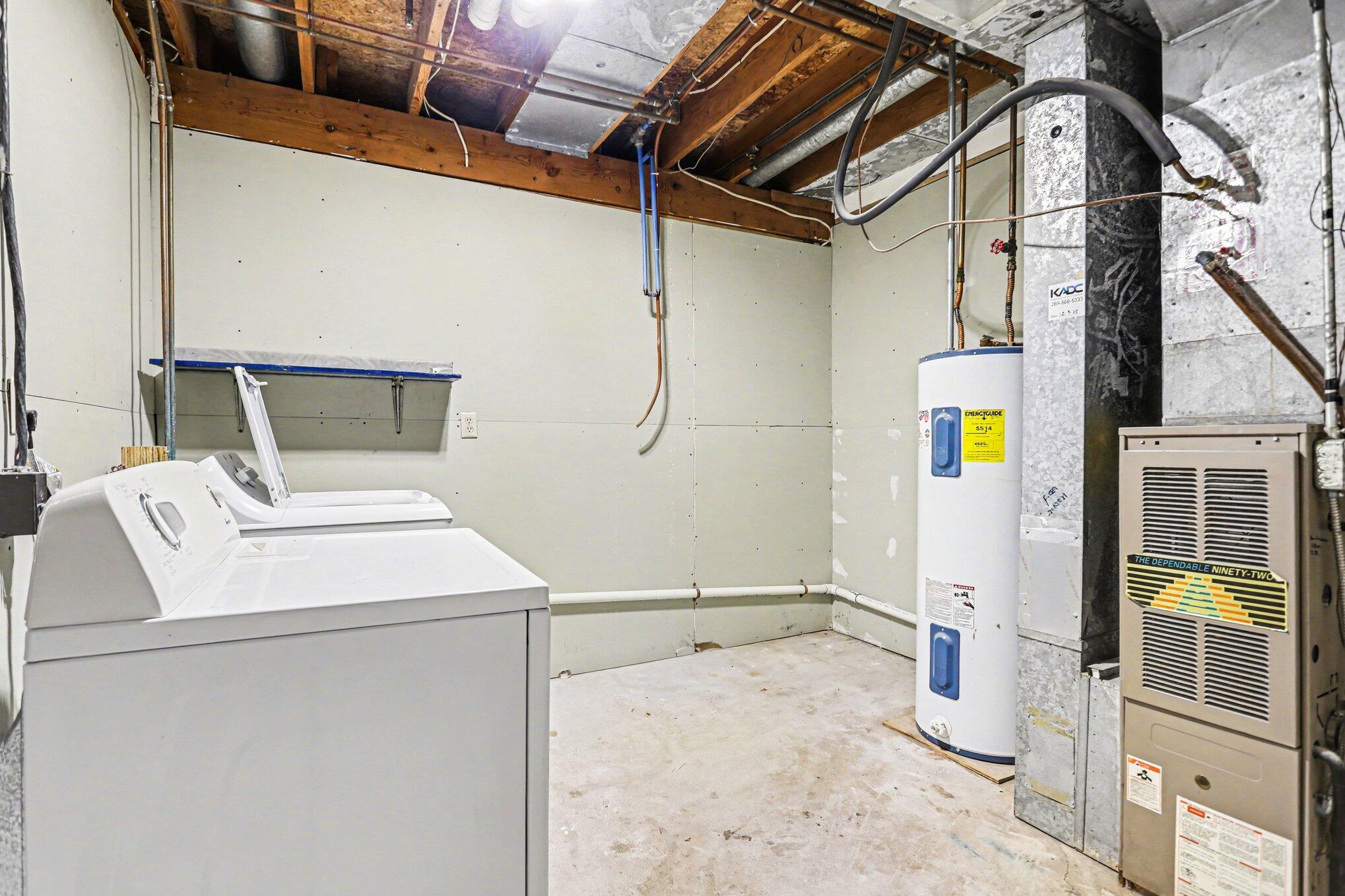 8131-8133 Ravine Road