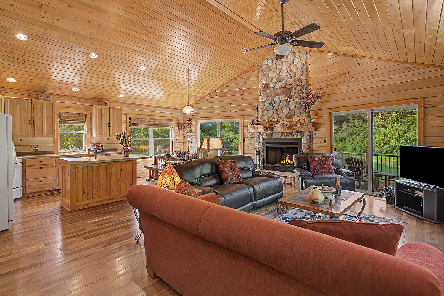 6645 Foote Trail