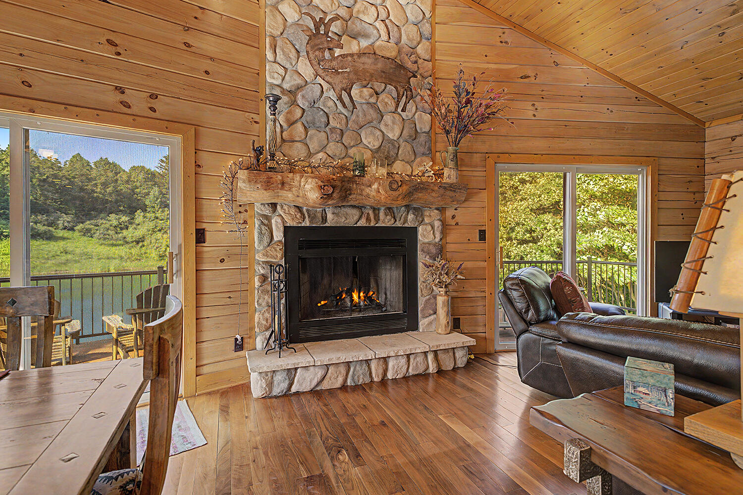 6645 Foote Trail