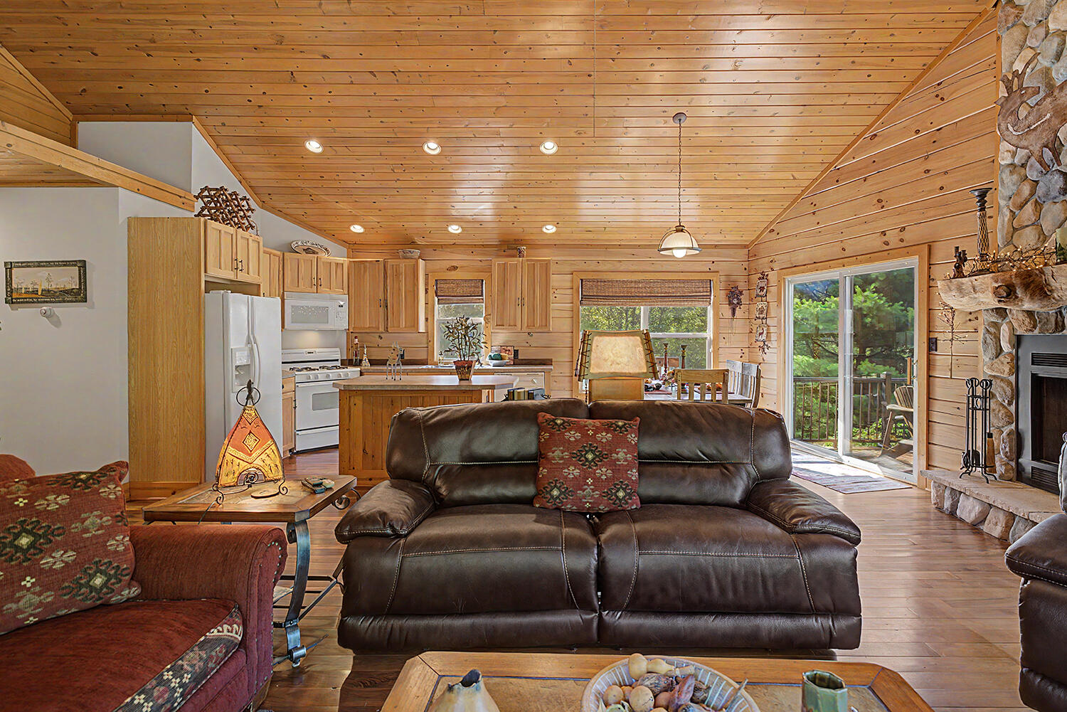 6645 Foote Trail