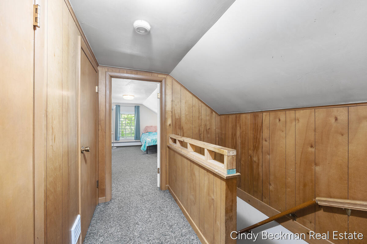 368 E 24th Street