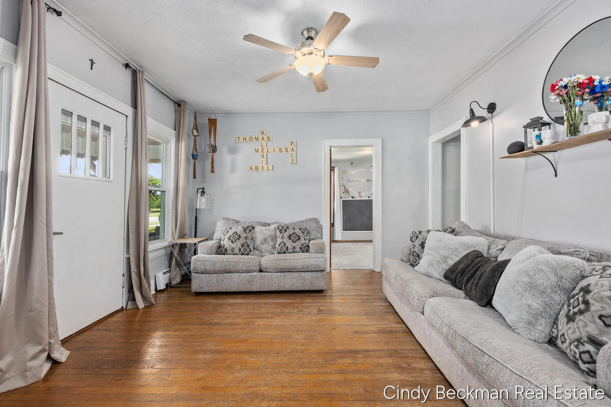 368 E 24th Street