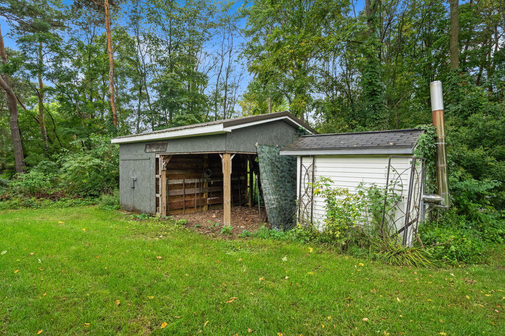 15747 Coral Road