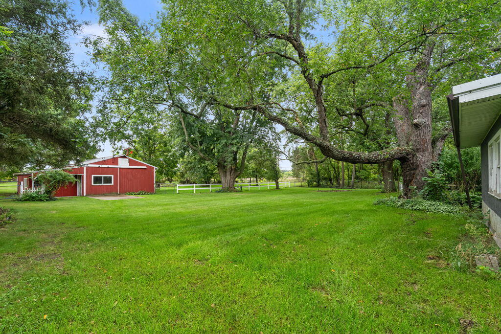 15747 Coral Road
