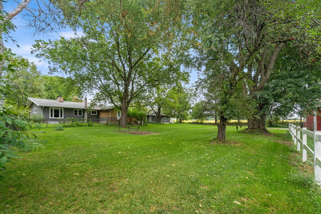 15747 Coral Road