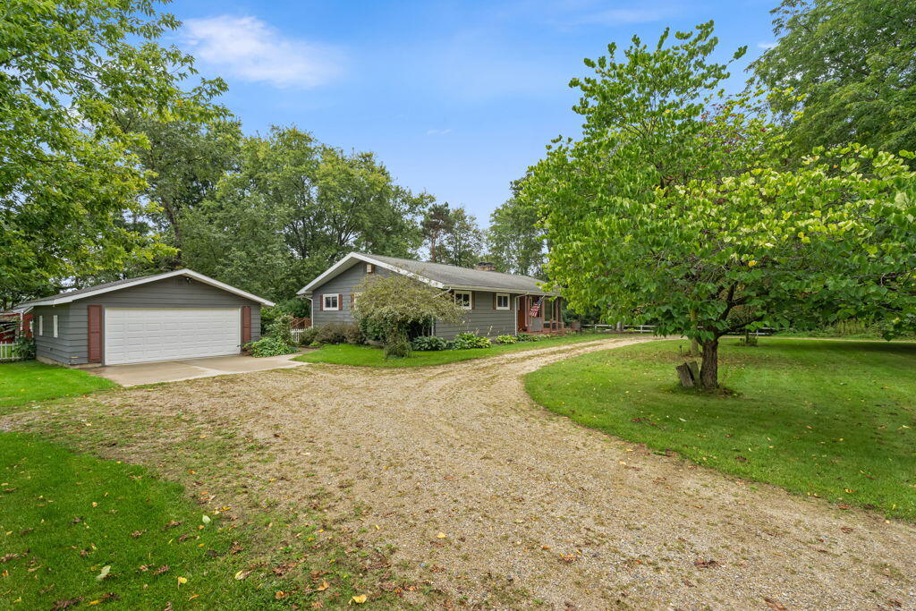 15747 Coral Road