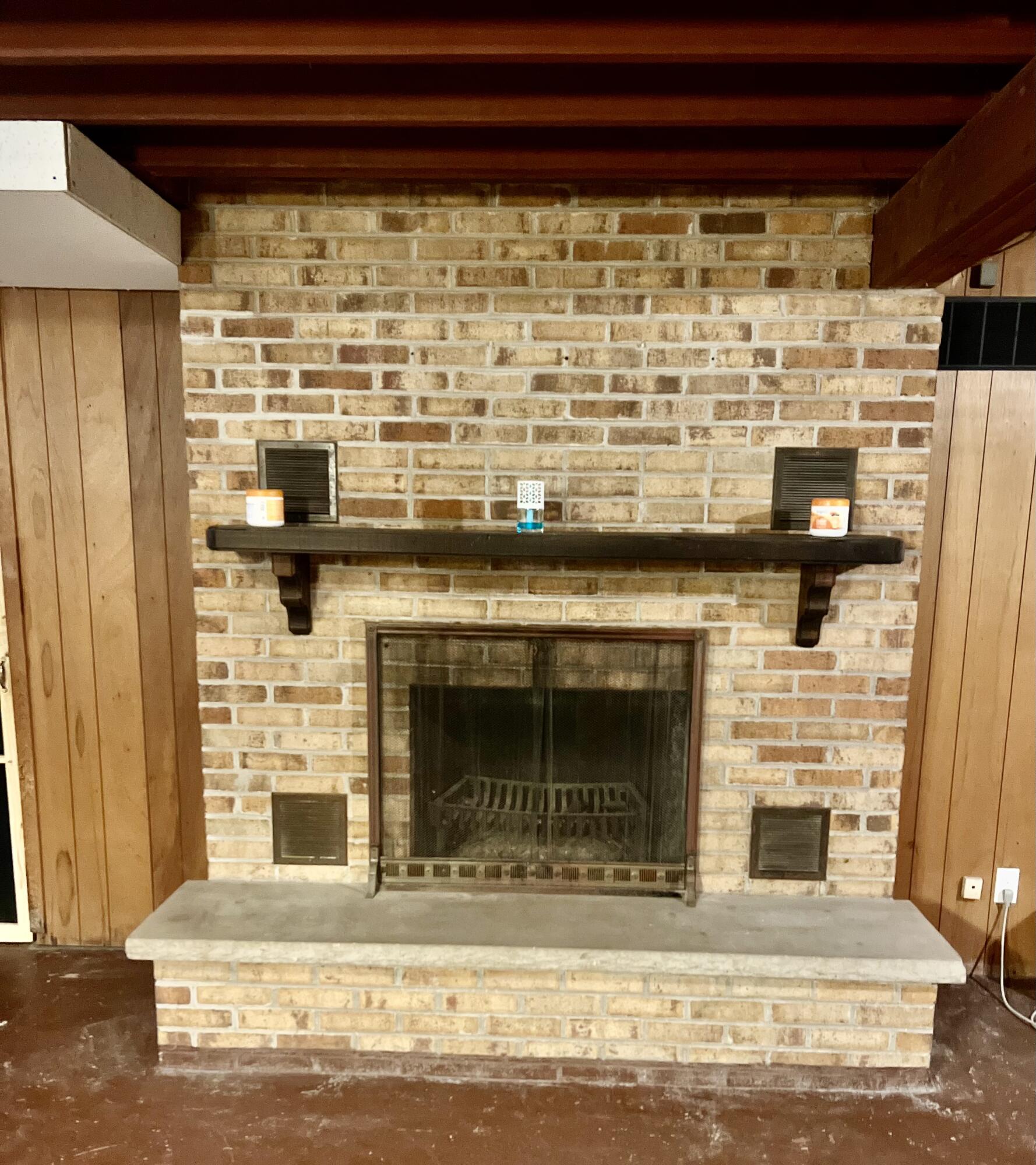 15747 Coral Road